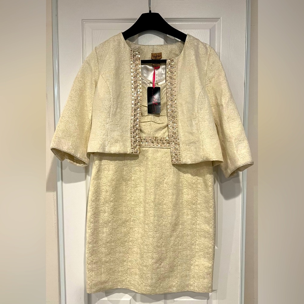 Midnight Velvet Dress-suit  Cream Textured Fabric Party, Event 
NWT Size 16 💛
